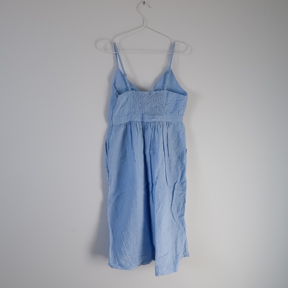 Baby Blue Linen Dress - Picture 4 of 4